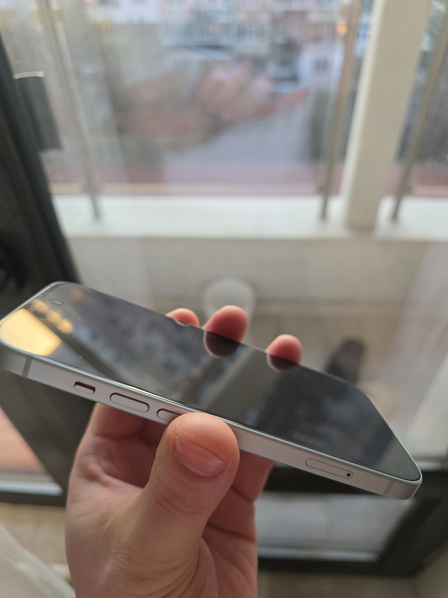 Iphone 15 с гаранция