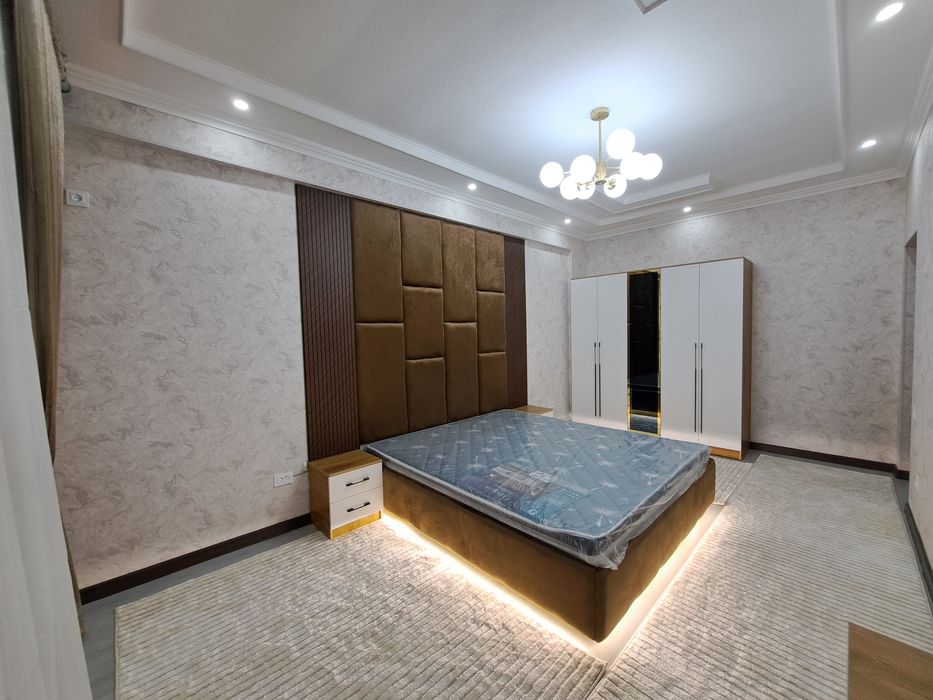 3 xonali kvartira sotiladi