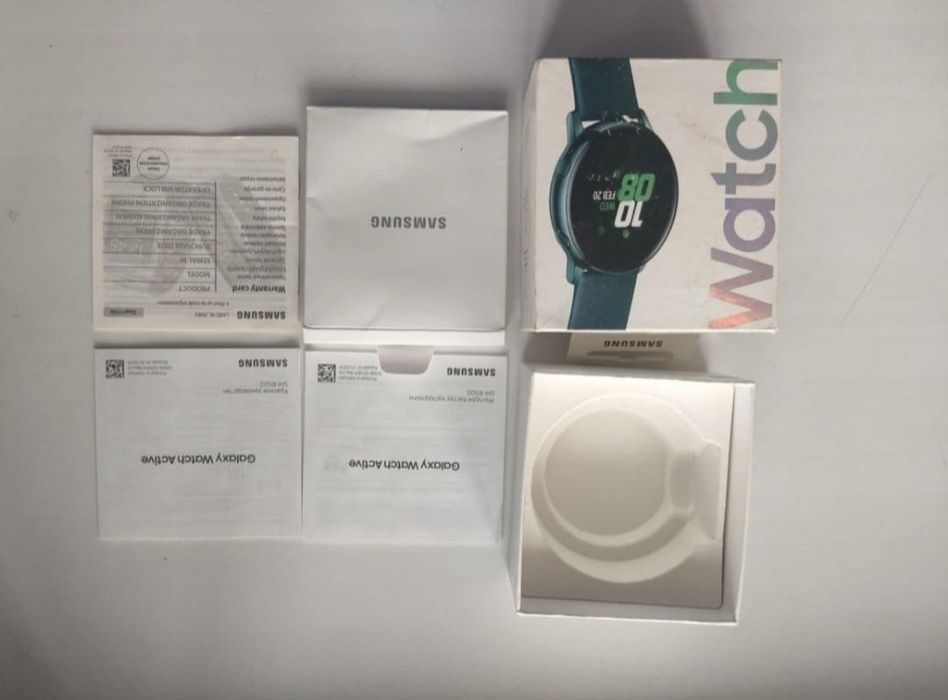 Смарт-часы  Samsung galaxy watch activ. Оригинал. Б/у.
