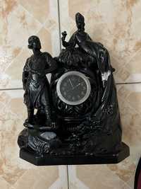 Продаю винтажные каминные часы -статуэтка Хозяйка медной горы