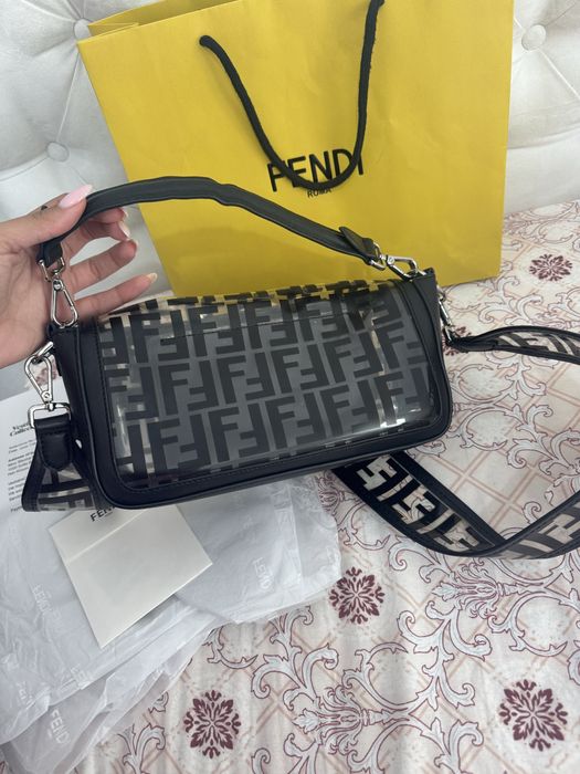 Fendi baguette чанта