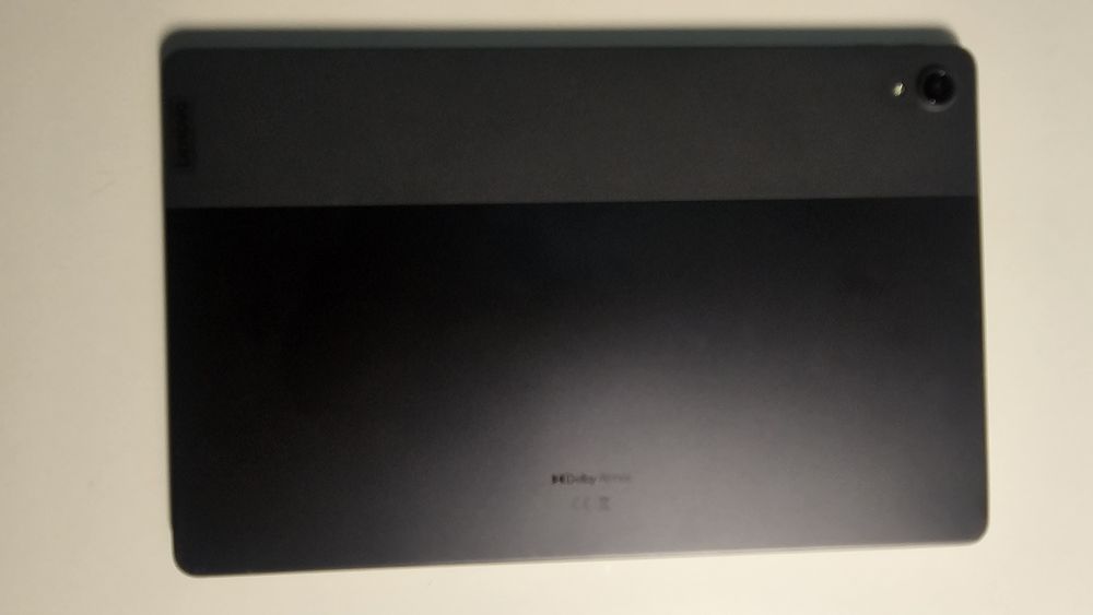 Tableta Lenovo tab p11,wifi și slot de sim 4g