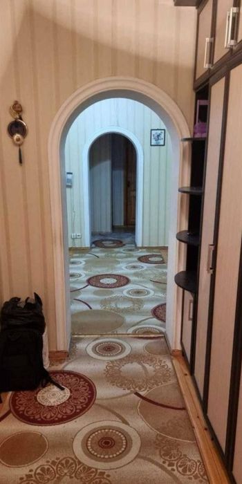 Срочно Продаётся Кушбеги 4/4/9 с мебелью техникой ремонт средний !