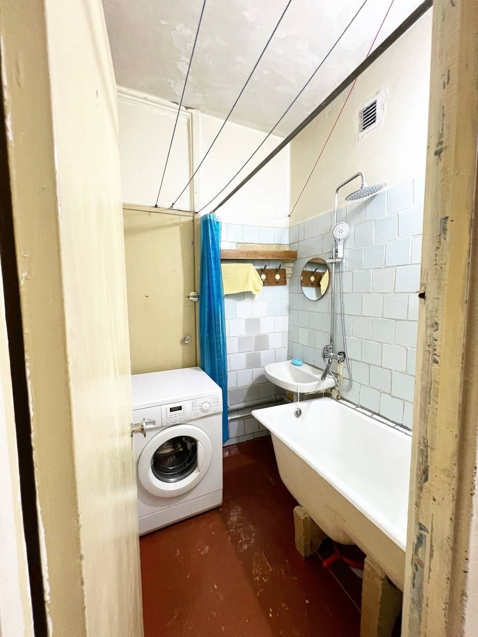 Chilonzor 11kv 2xonali kvartira sotiladi Arzon narxda 55500$
