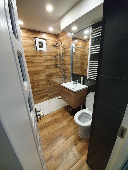 Închiriez  apartament  2 camere Micro 6