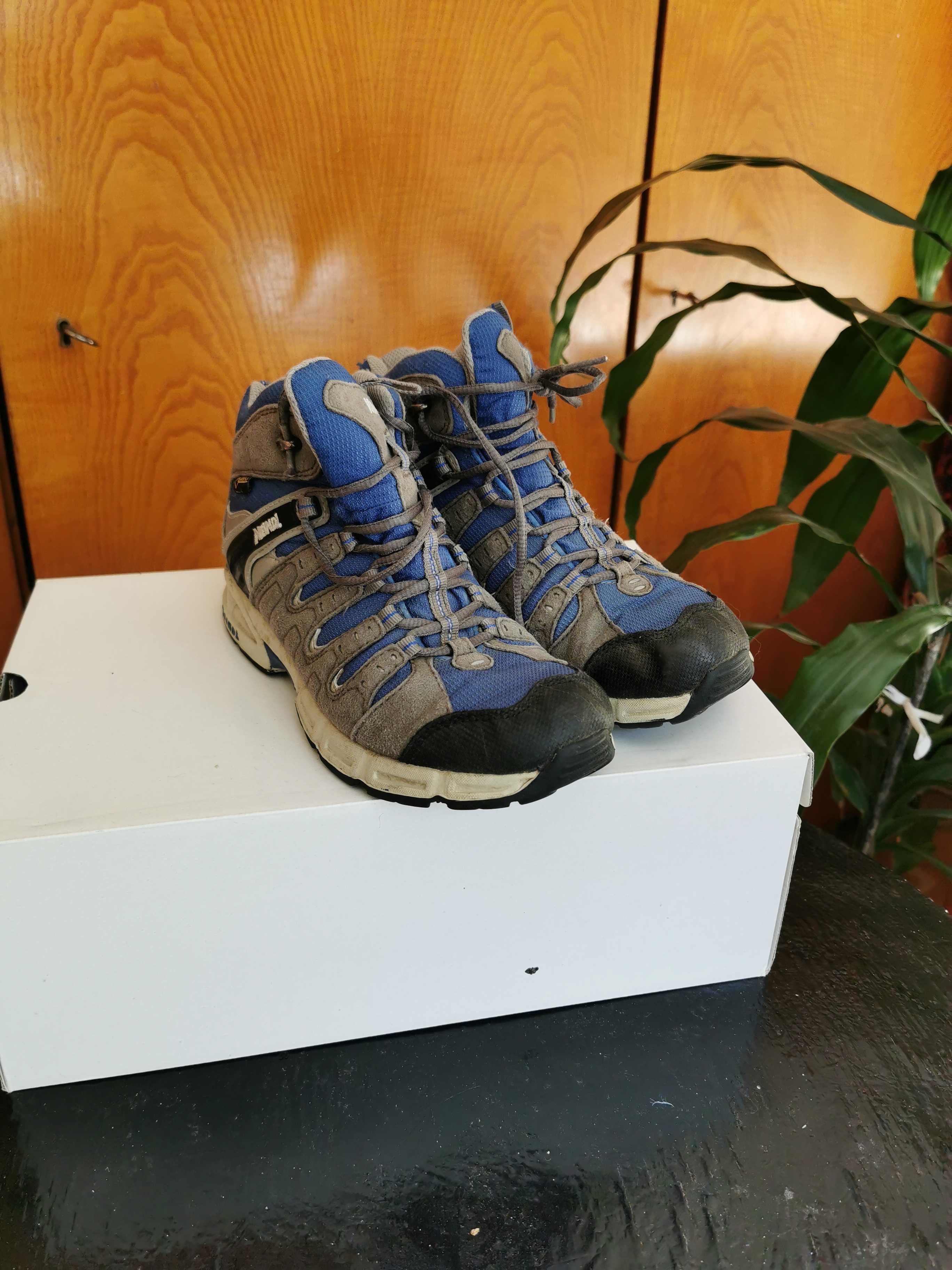 Детски туристически обувки MEINDL - 34 номер - Gortex