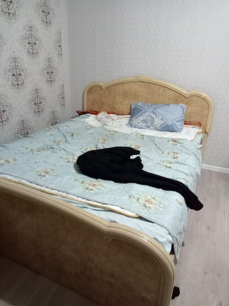 Срочно продам спальный кровать Шатура. Астана, район Көктал2. Цена 20