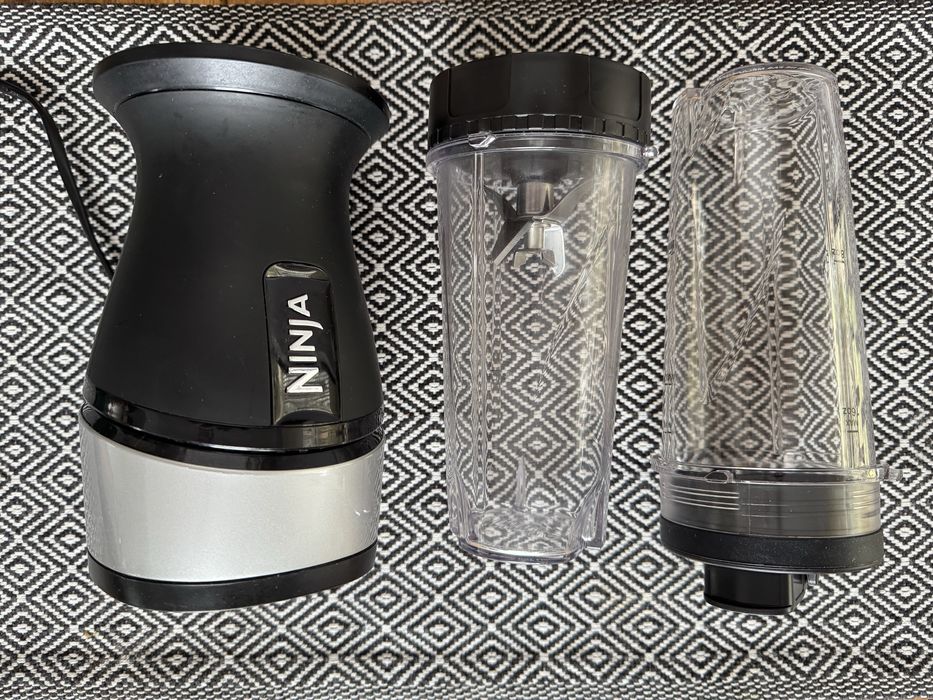 Blender sport Ninja QB3001, 2 x 470ml, 2 recipiente to go din tritan,