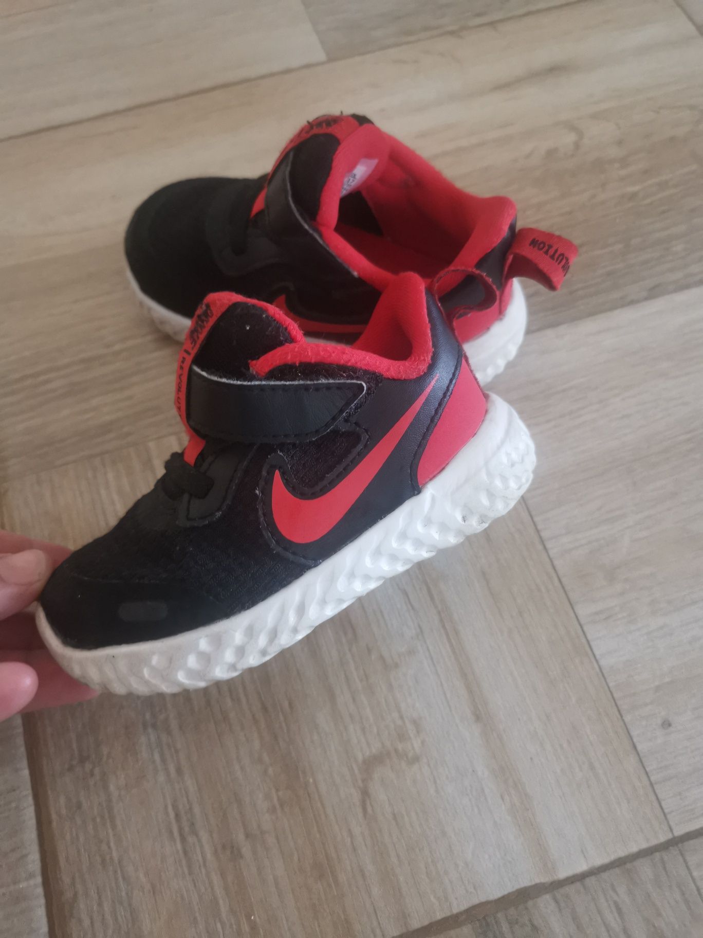 Маратонки Nike 21
