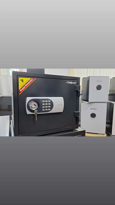 Сейф Seyf Diplomat . Made in Korea. Имеется доставка