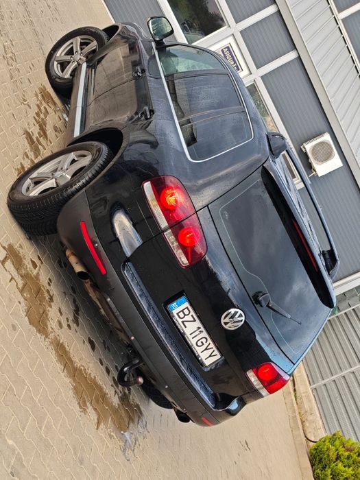 Vând Touareg 7l motor 2.5