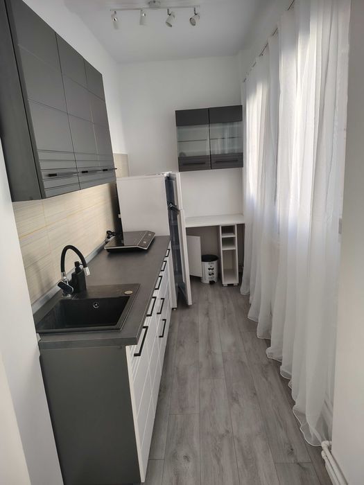 Apartament cochet de închiriat