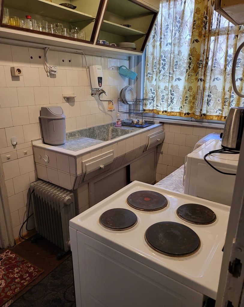Дава се под наем Многостаен апартамент в Бургас, Център - 106 кв.м за 229.5 € - Снимка #4