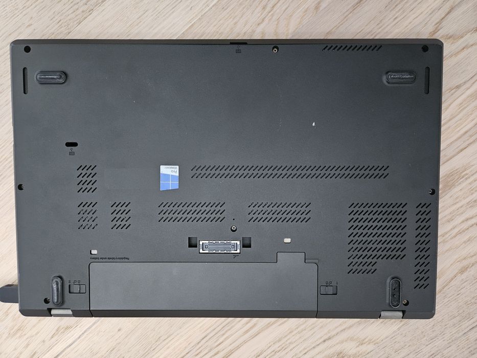 Lenovo T560 Core i5 gen6 2.4 ghz, 8GB Ram, SSD 256 - strare excelenta