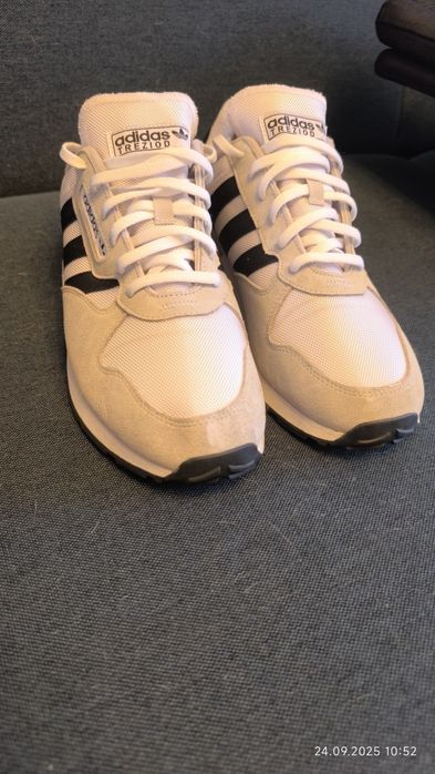 Sneakers Adidas marimea 45.5