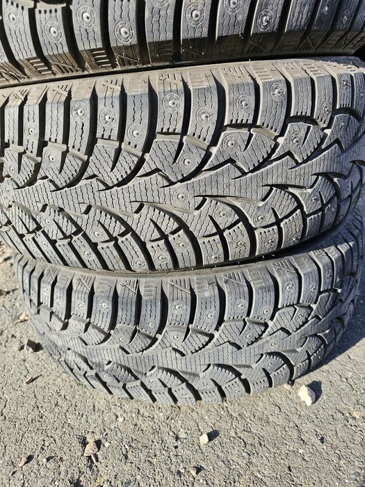 Резина зимняя комплект 205/55 R16