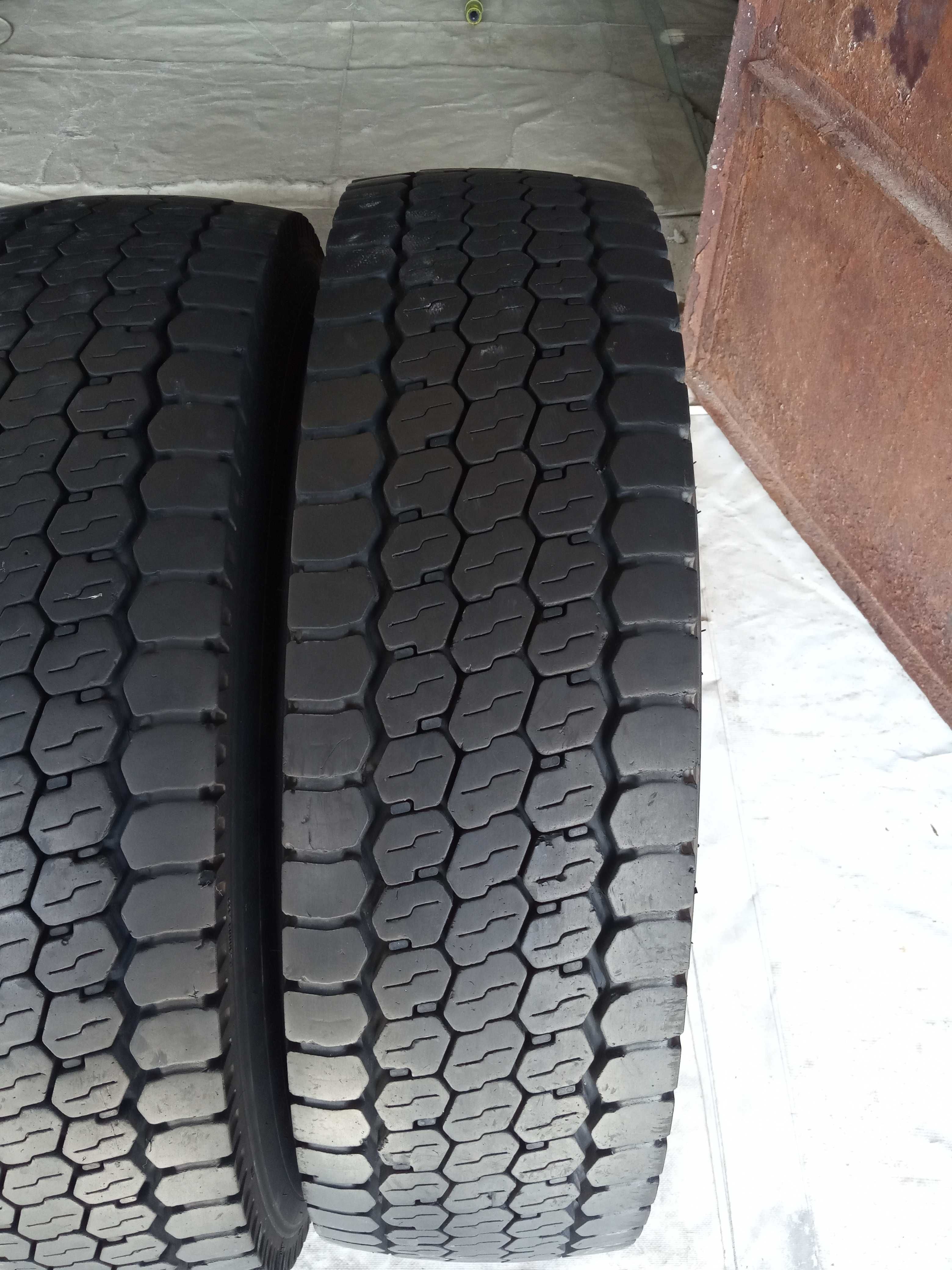 Тежкотоварни гуми 205/75R17.5 Pirelli Triathlon TR:01 124/122M 12PR