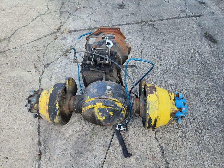 Punte Fata Completa Grup Diferential Cutie Viteze Stivuitor Mitsubishi Model 1990-2000 Benzina Sarcina 3500 Kg Fara Defecte - Dezmembrari Arad