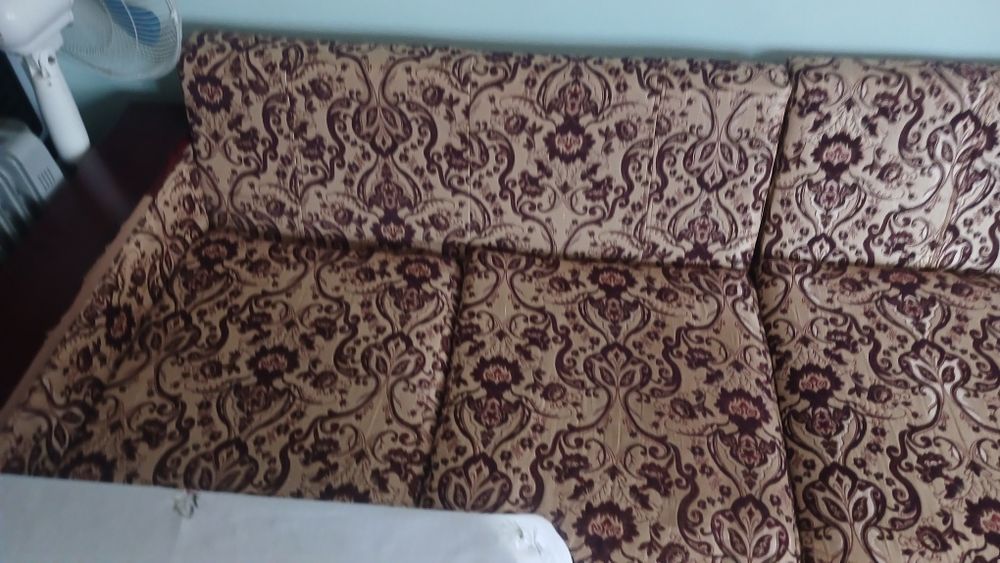 Ugolok mebel stoli bilan