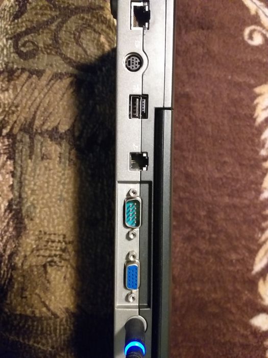 Laptop Dell Latitudine D830, C2D T7500-2.2 Ghz, 4 Gb DDR2, serial port