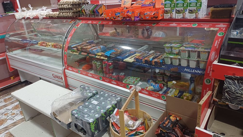 Холодильник витринный. Дуконларга