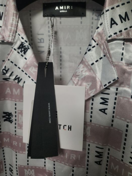 Amiri летен екип