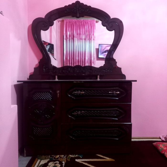 Komplekt mebel qulay