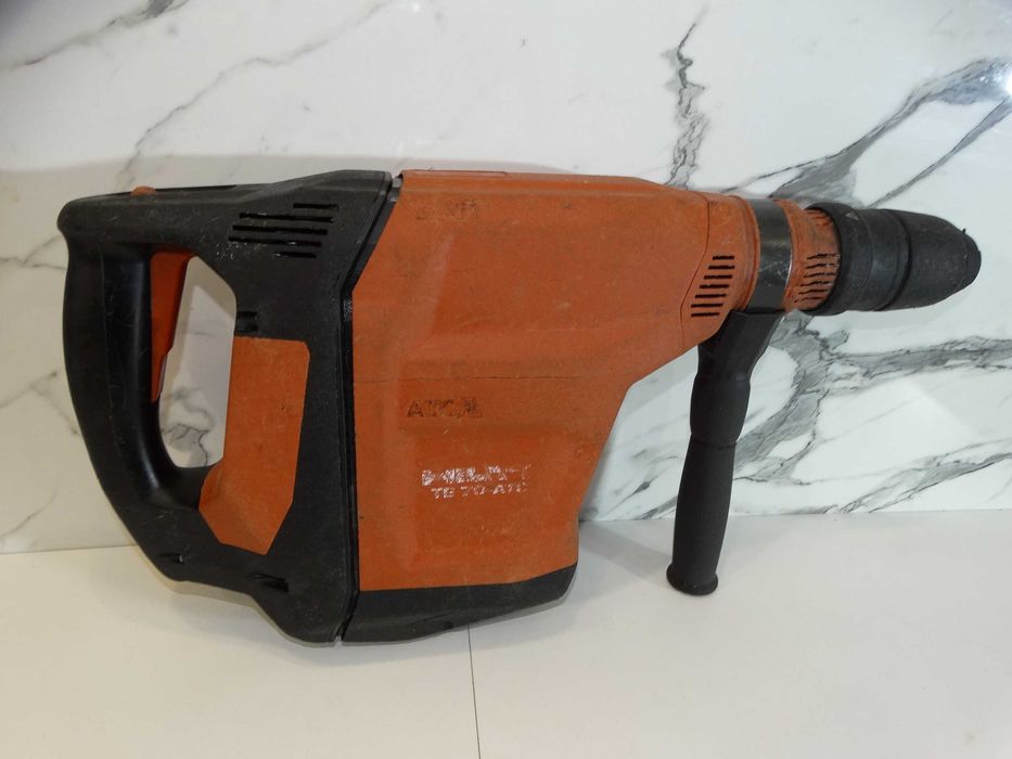 Hilti TE 70 ATC / AVR - Мощна ударо пробивна машина
