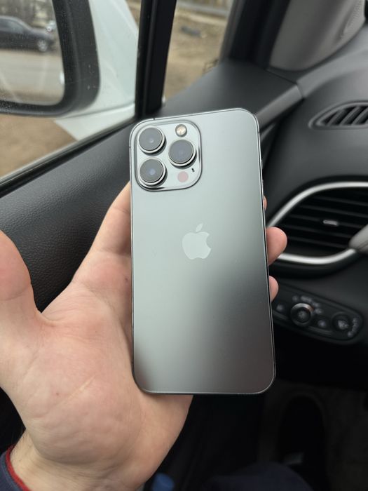 Продам Айфон 13 про
