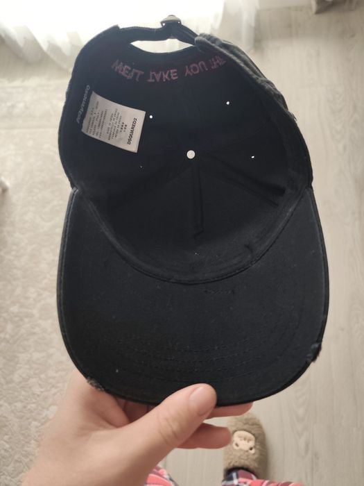 Vând șapcă originala Dsquared