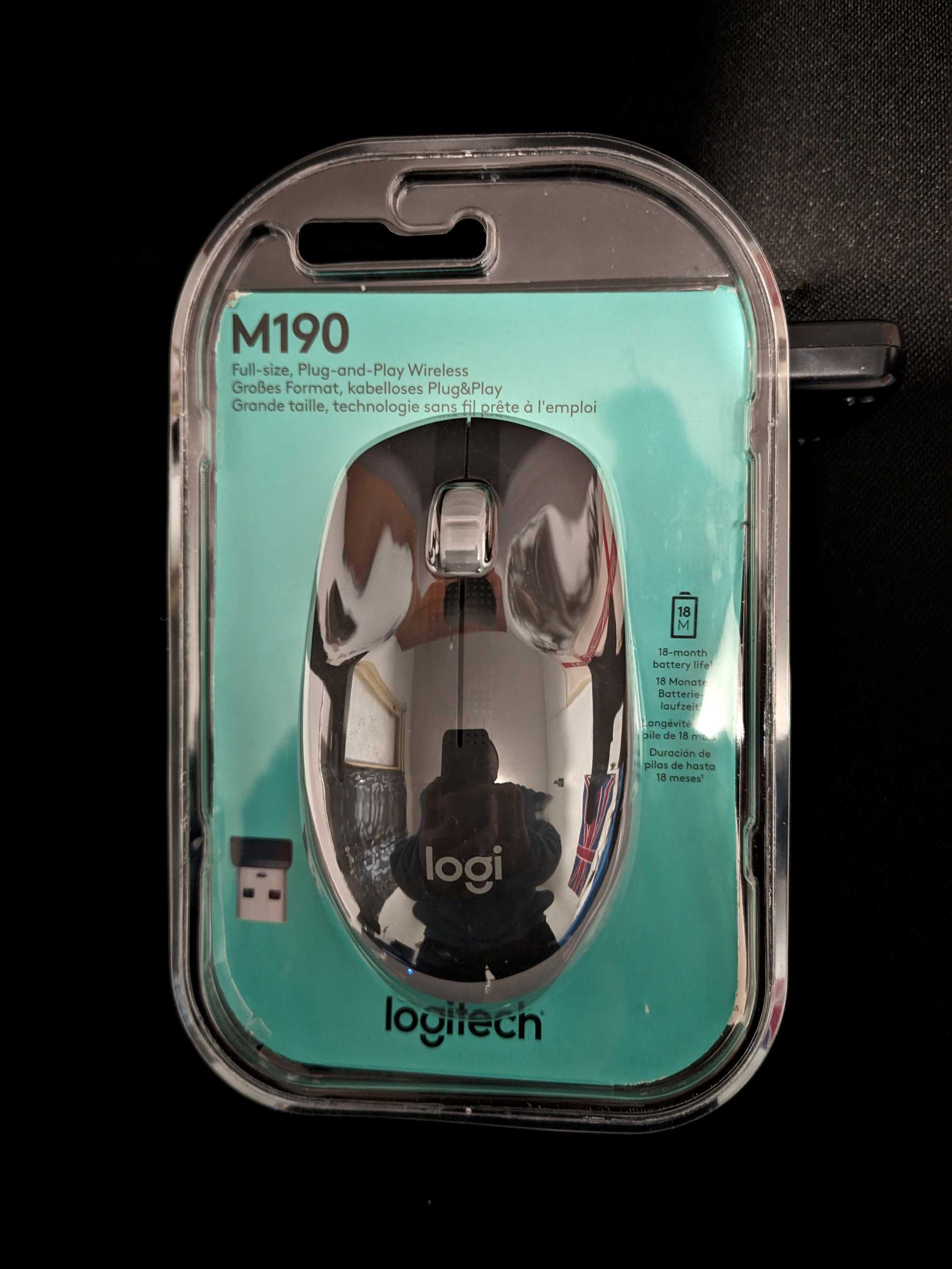 Безжична мишка Logitech M190