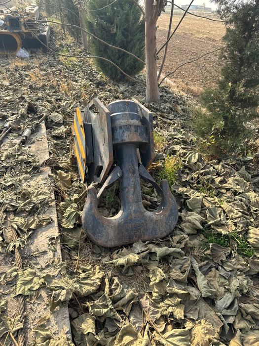 avtokran sotiladi 100 tonna