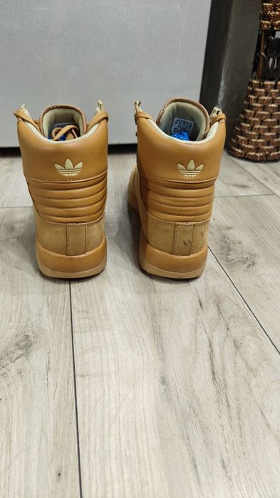Adidas Nr .. 45..