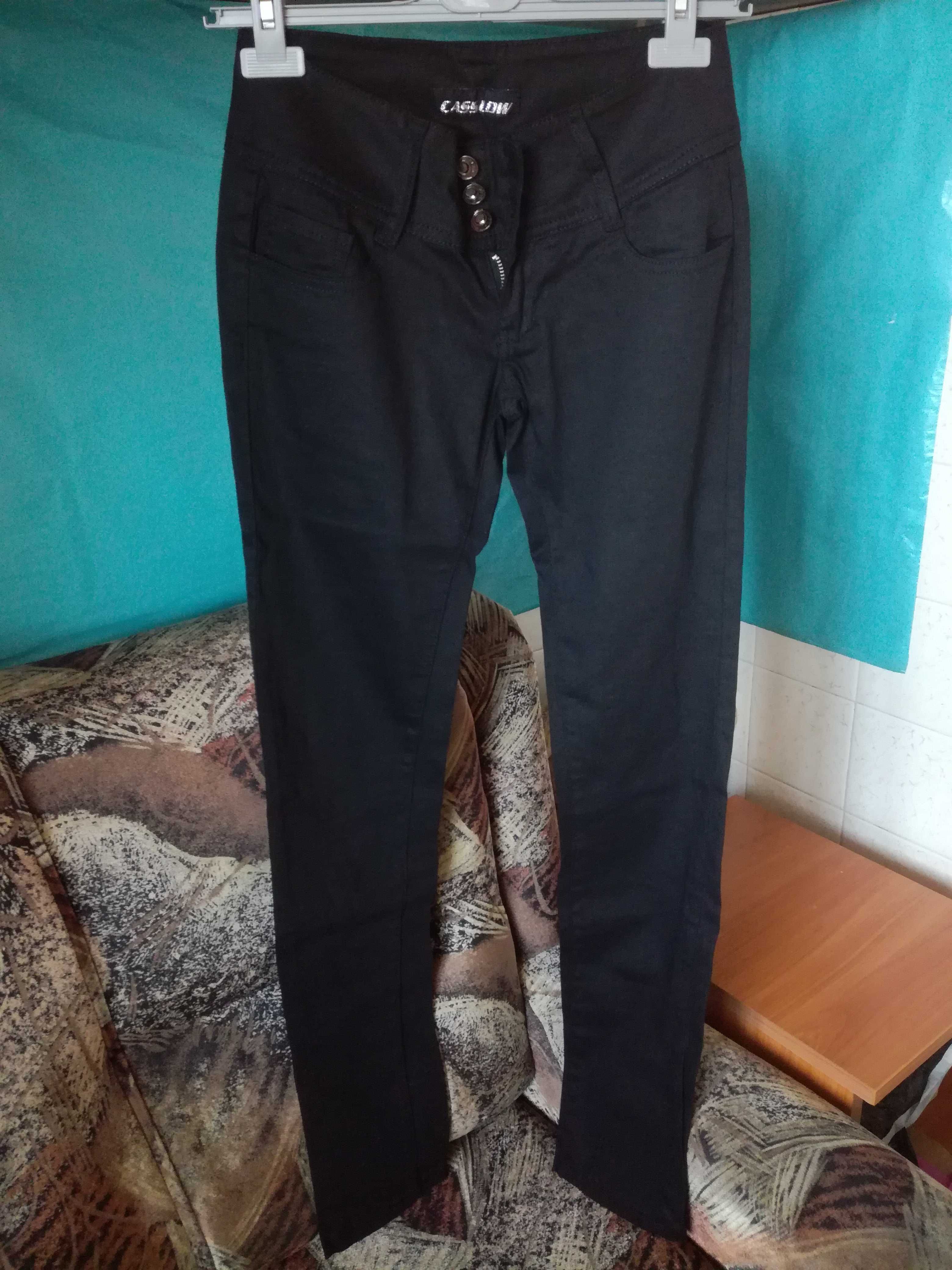 Дамски черен панталон, размер 26