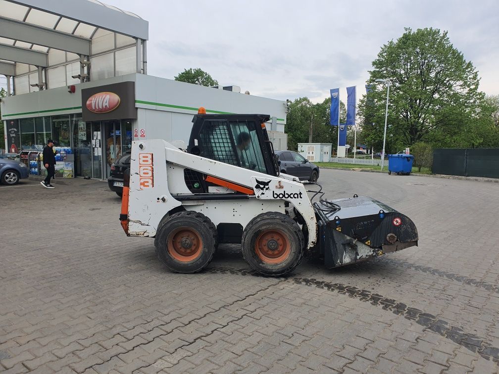 De inchiriat bobcat buldo miniexcavator