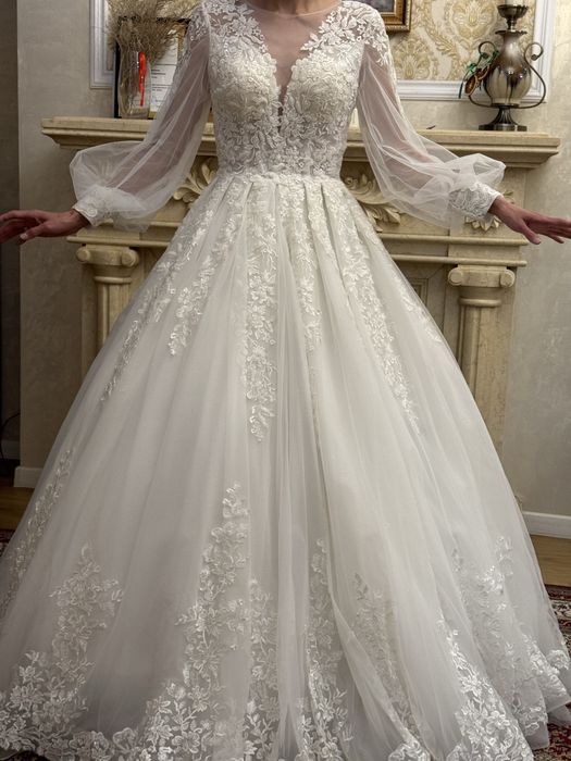 Свадебное платье