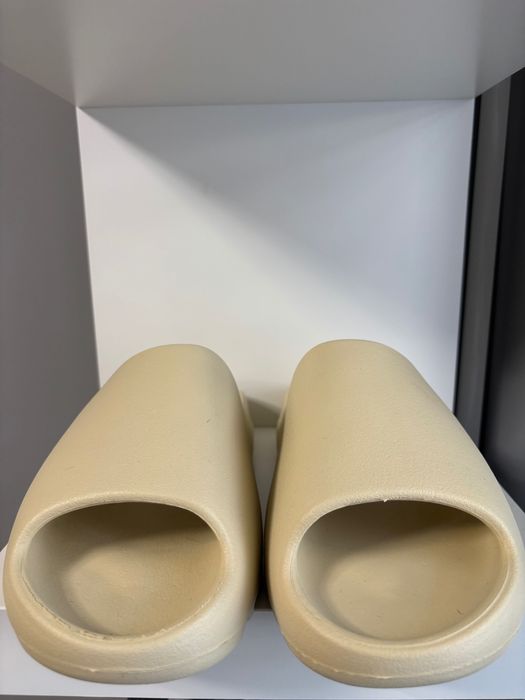 Yeezy Slides Desert Sand