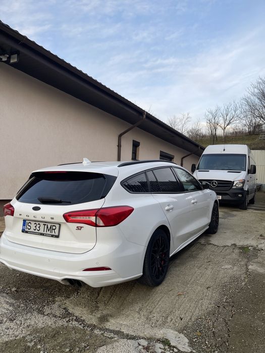 Ford focus mk4 automat