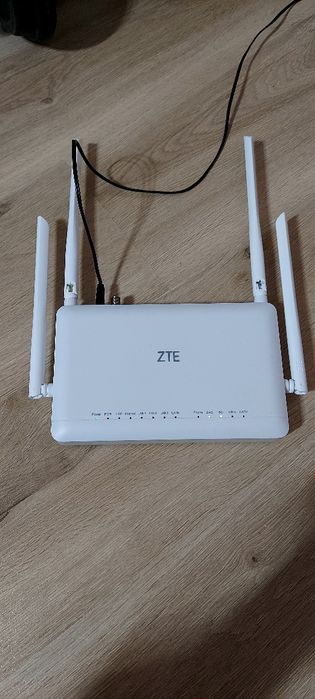 Router wifi fibră optică ZTE ZXHN F6600R FTTH
ZXHN F6600R FTTH est