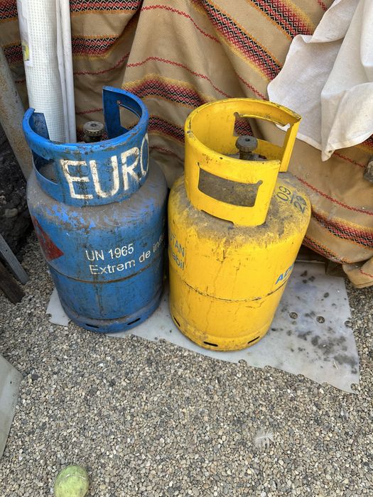 Buteli de aragaz cu guler