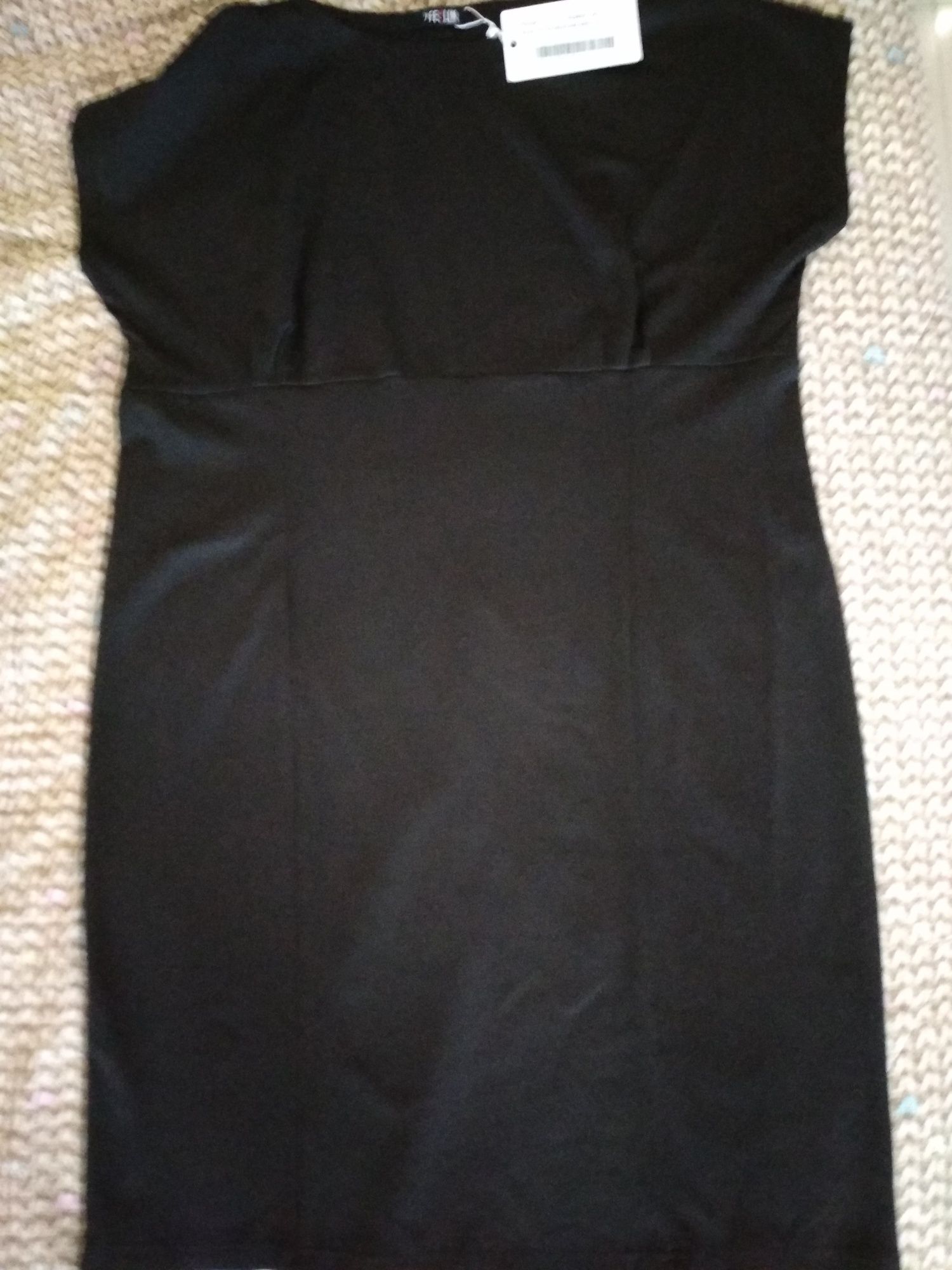 Елегантна дамска рокля с втален силует Feylin 2XL