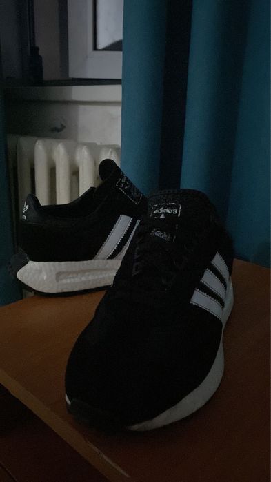 Adidas кроссовки