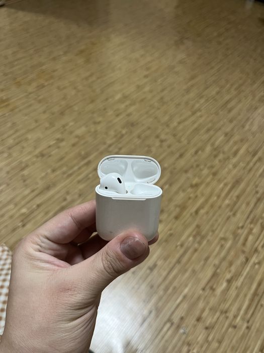 AirPods 2 (только левый)