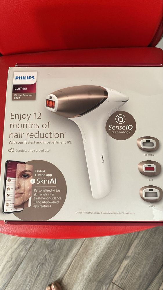 Фотоепилатор Philips Lumea 9900 нов