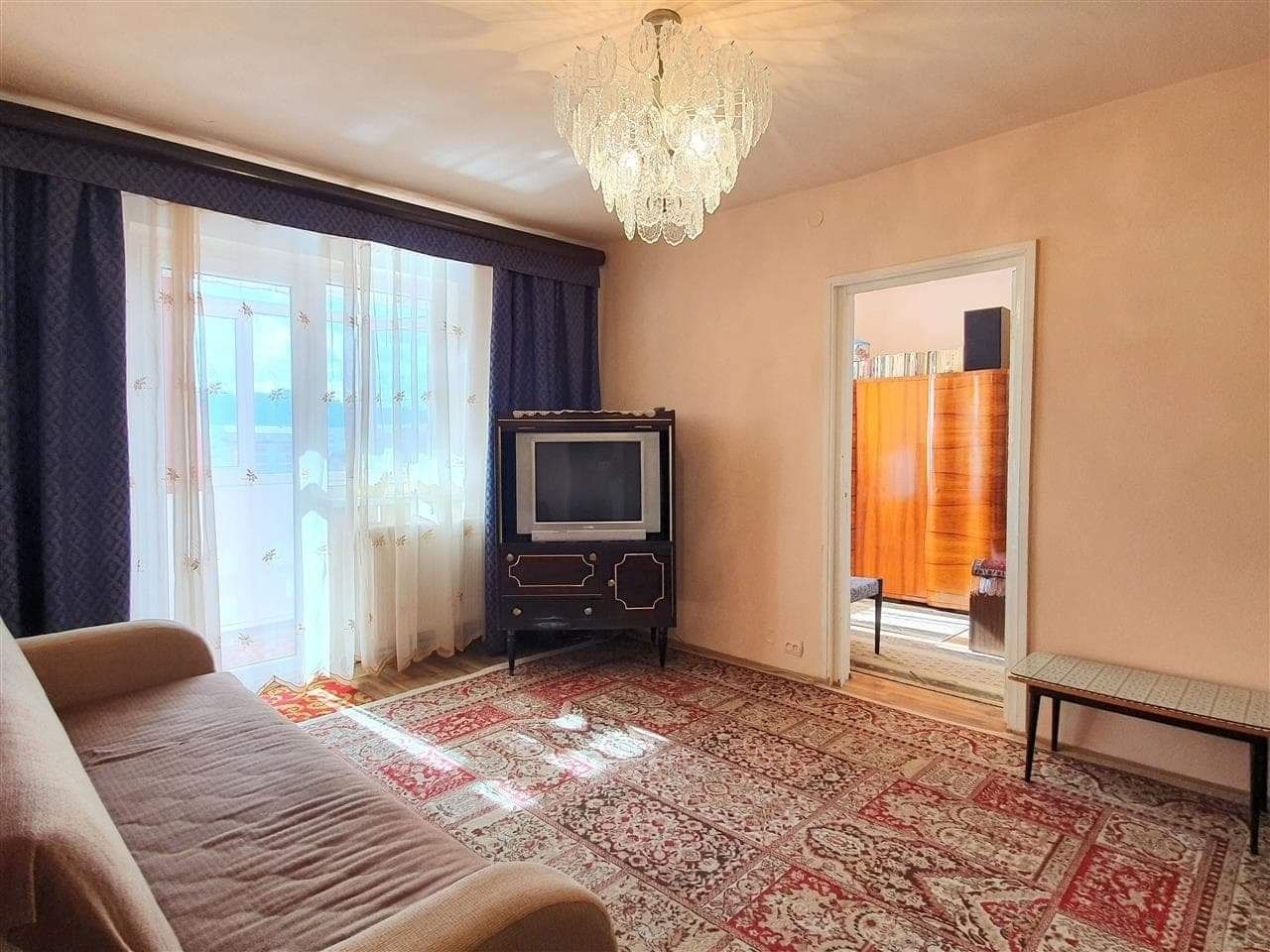 Ofer spre închiriere apartament 2 camere zona ciresica