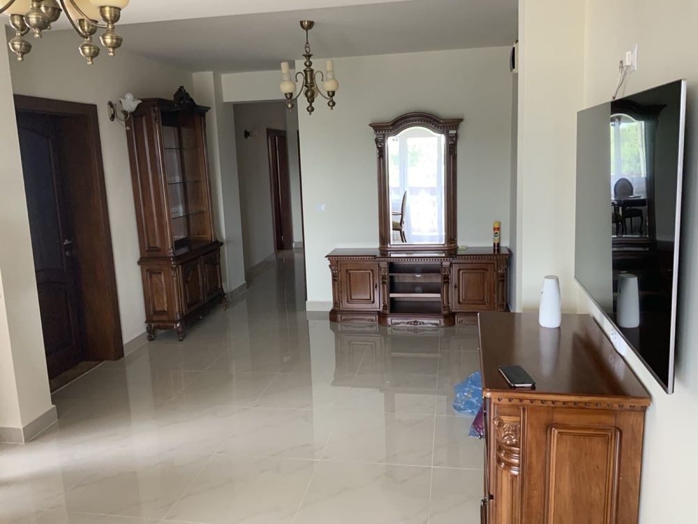 Inhiriez apartament in oradea centru civic 4 camere lux