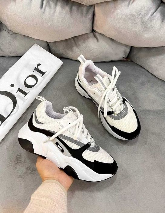 Кецове дамски нови Dior