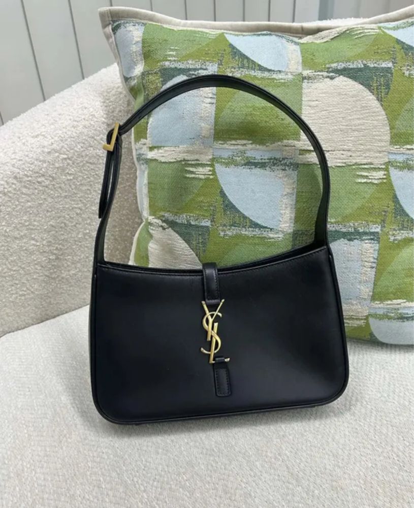 Geanta Ysl pe comanda