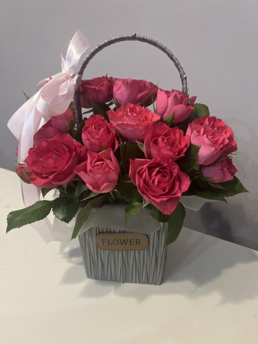 Продаю свежую корзинку цветов