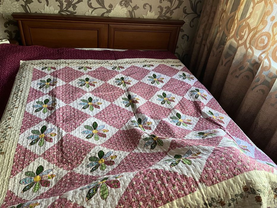 Продам покрывало  новое; одеяло 2,0*2.3; плед 2,0*2,40